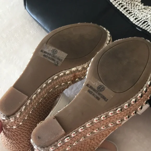 Venus, Ladies, Elegant White & Silver Embellishment Wedge Sandals. Size 6.5 - Picture 10 of 12